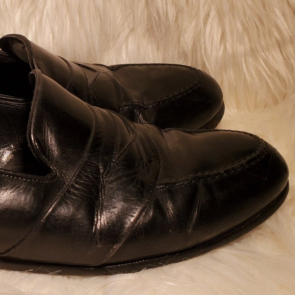 BALLY of Switzerland Black Men 10D Leather Loafers - Picture 3 of 8